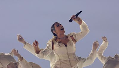 As várias polémicas da tensa Eurovisão, que tentou esconder as unhas de iolanda