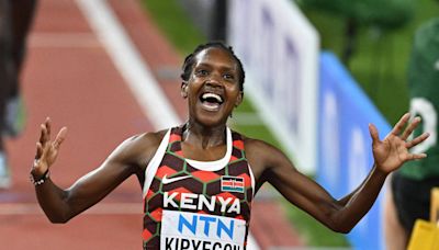 Faith Kipyegon corre por tricampeonato inédito em Paris