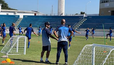 São José treina e viaja para o Mato Grosso do Sul para se despedir da Série D contra o Costa Rica