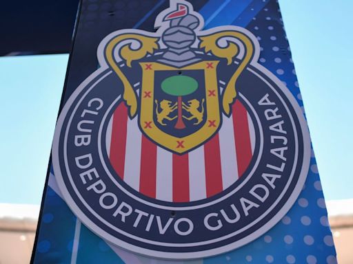 Chivas buscan a Adrián Pelayo, defensa del North Carolina FC