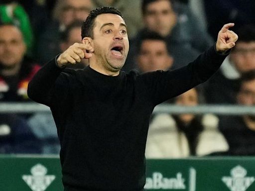 Xavi Hernández dio marcha atrás, se queda en Barcelona y seguirá siendo el entrenador