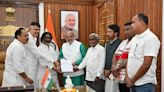 Jharkhand Chief Minister Champai Soren resigns; Hemant stakes claim to form government