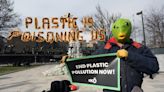 Talks on global plastic treaty begin in Canada