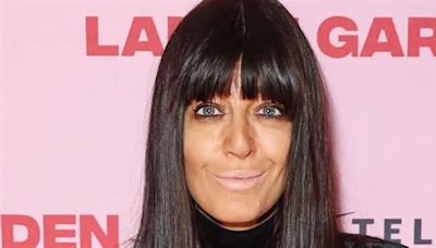 Claudia Winkleman breaks down on final Radio 2 show and asks for 'one last favour'