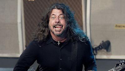 ... Claimed To Be The Mother Of Dave Grohl’s Baby A Day Before His Announcement. What’s Going On, And...