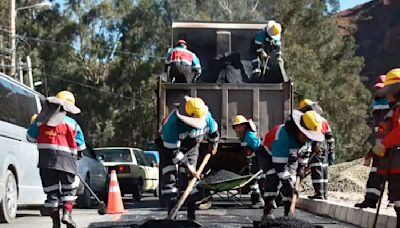 La Paz: corte parcial del tránsito vehicular en la avenida de ingreso a Mallasa - El Diario - Bolivia