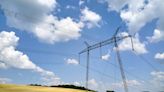 Utility commissioners from 14 states, DC, say FERC transmission rule will lower energy costs
