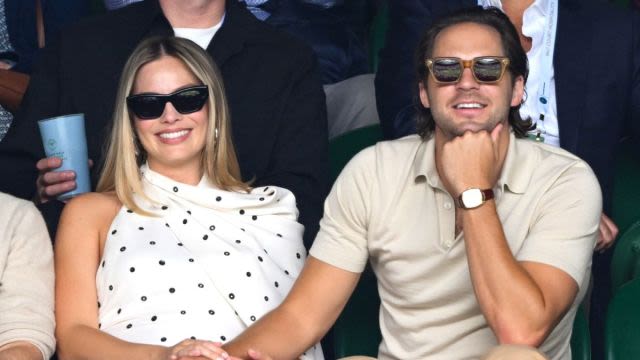 Pregnant Margot Robbie & Hubby Join Bradley Cooper & Gigi Hadid for a Double Date