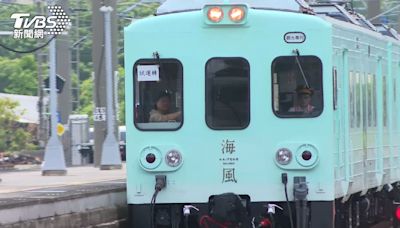 拍到了！台鐵「海風號」試運轉 馬卡龍色列車超夢幻