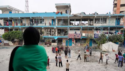 Israel bombardeia escola de agência da ONU em Gaza; 30 pessoas morreram