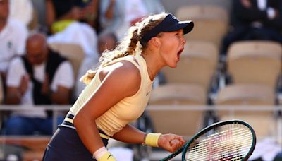 Andreeva sorprende a Sabalenka y se mete en semifinales del Abierto de Francia, Rybakina cae