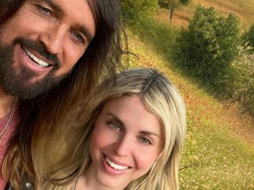 Billy Ray Cyrus pide divorcio a Firerose tras siete meses de casados