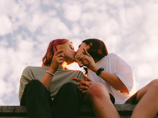 Am I Ready for a Relationship? 15 Signs That You Are, According to an Expert