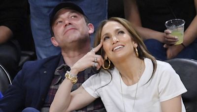 Jennifer Lopez et Ben Affleck séparés mais en plein doute, "il y a toujours beaucoup d'amour entre eux"