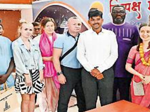 Foreigners Pray In Gaya For End Of Ukraine War | Patna News - Times of India