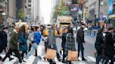 Black Friday bargain hunters get deals at Manhattan shopping mecca