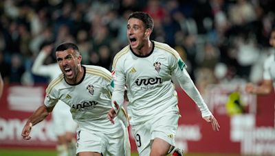 El Albacete sueña y deja al Eibar sin ascenso directo