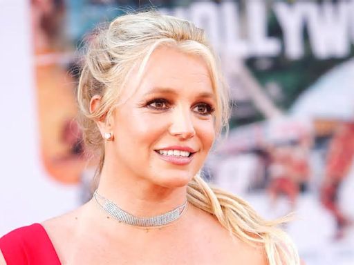 Britney Spears si cancella di nuovo da Instagram, l’ultimo post contro la famiglia: “Mi hanno ferito, non ci sarà mai giustizia”