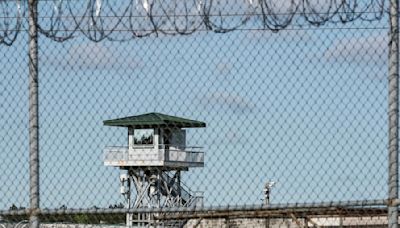 Correctional officer sentenced for smuggling contraband into prison for money