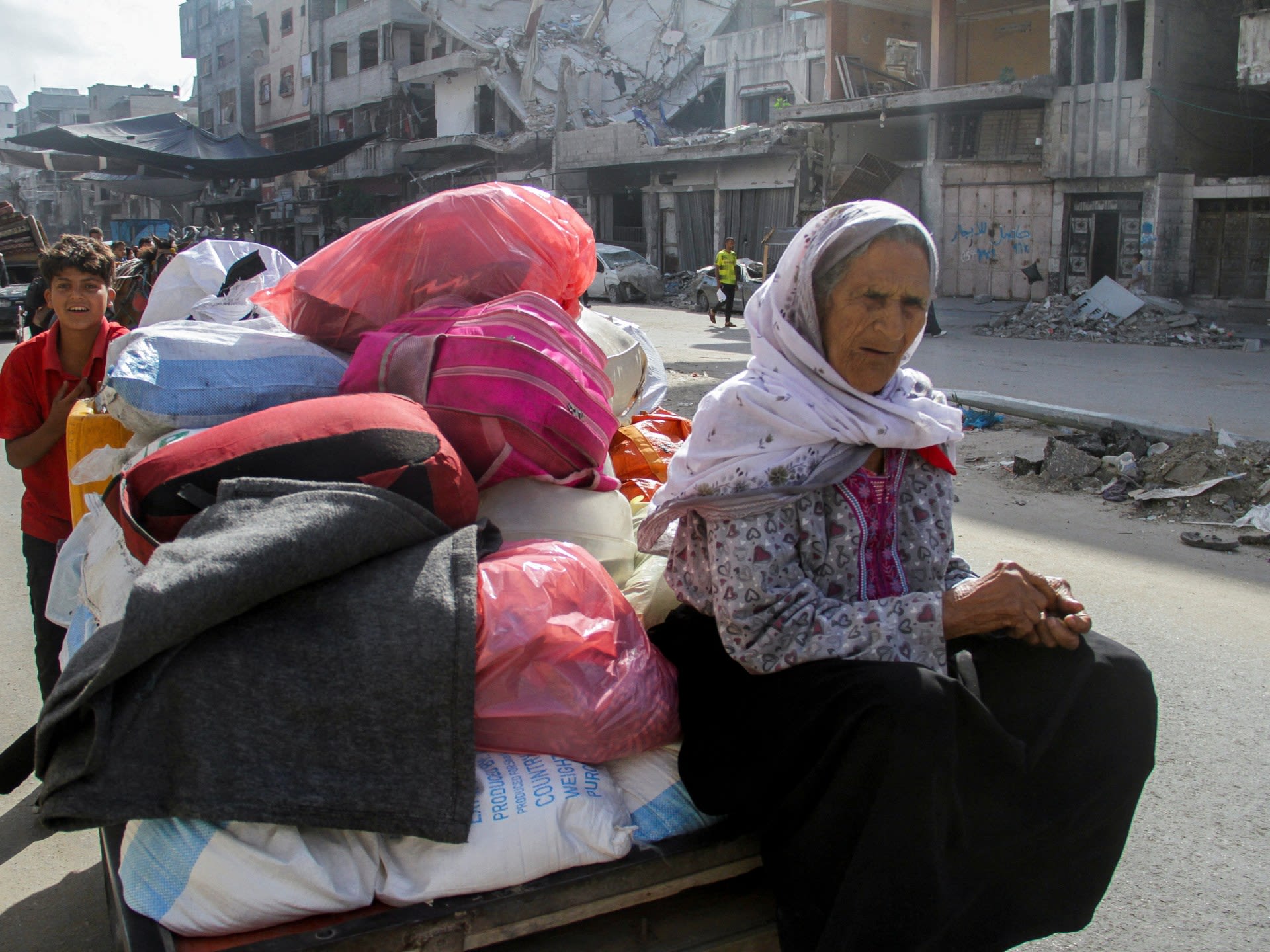 Palestinians flee as Israeli forces re-enter Jabalia in northern Gaza