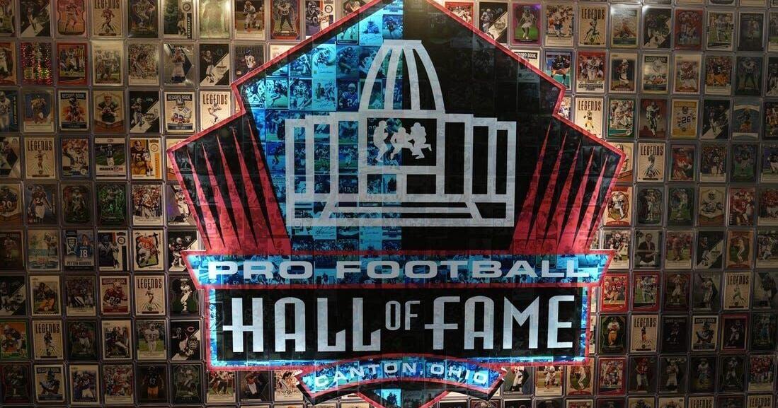 NFL: Pro Football Hall of Fame Gold Jacket Dinner
