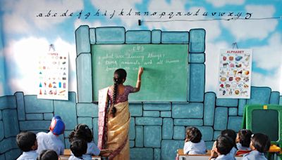 On Indian English Day, we must look at strengthening English medium in govt schools