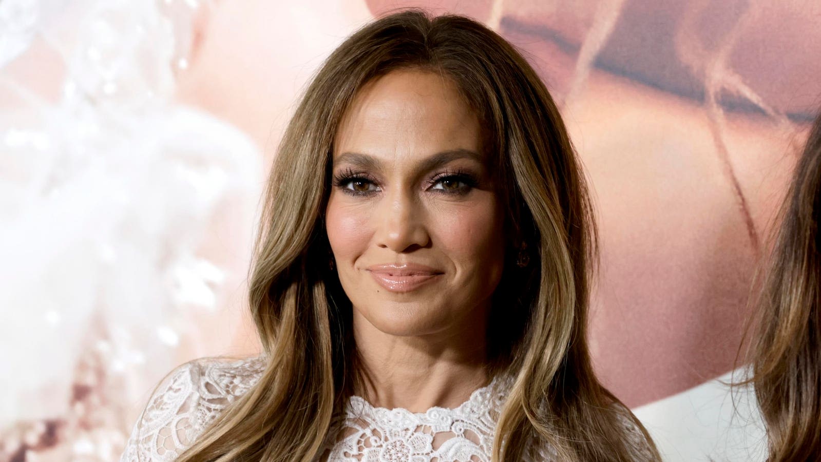 Jennifer Lopez's Rough Month: Cancels Tour Amid Shaky Sales And Rumors