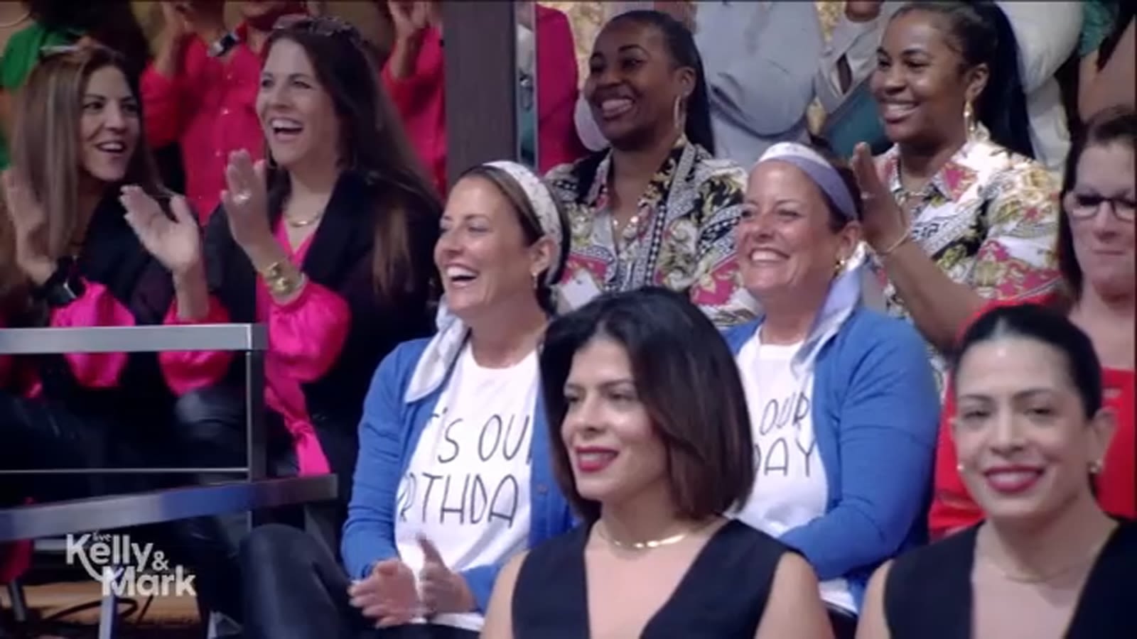 Seeing double: Entire 'Live with Kelly and Mark' audience full of adult identical twins
