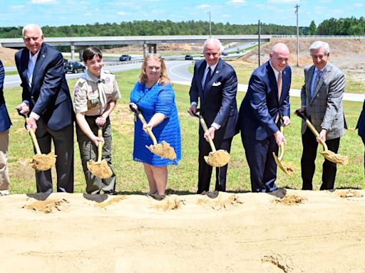 ‘South Carolina is growing’: Governor, others celebrate I-26 widening in Calhoun County