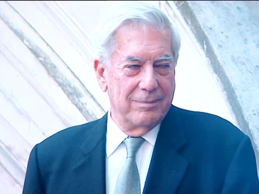 Mario Vargas Llosa arropado por su familia por su preocupante estado de salud: "No está en su mejor momento"