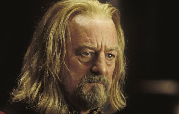 Lord of the Rings castmates pay tribute after Bernard Hill dies