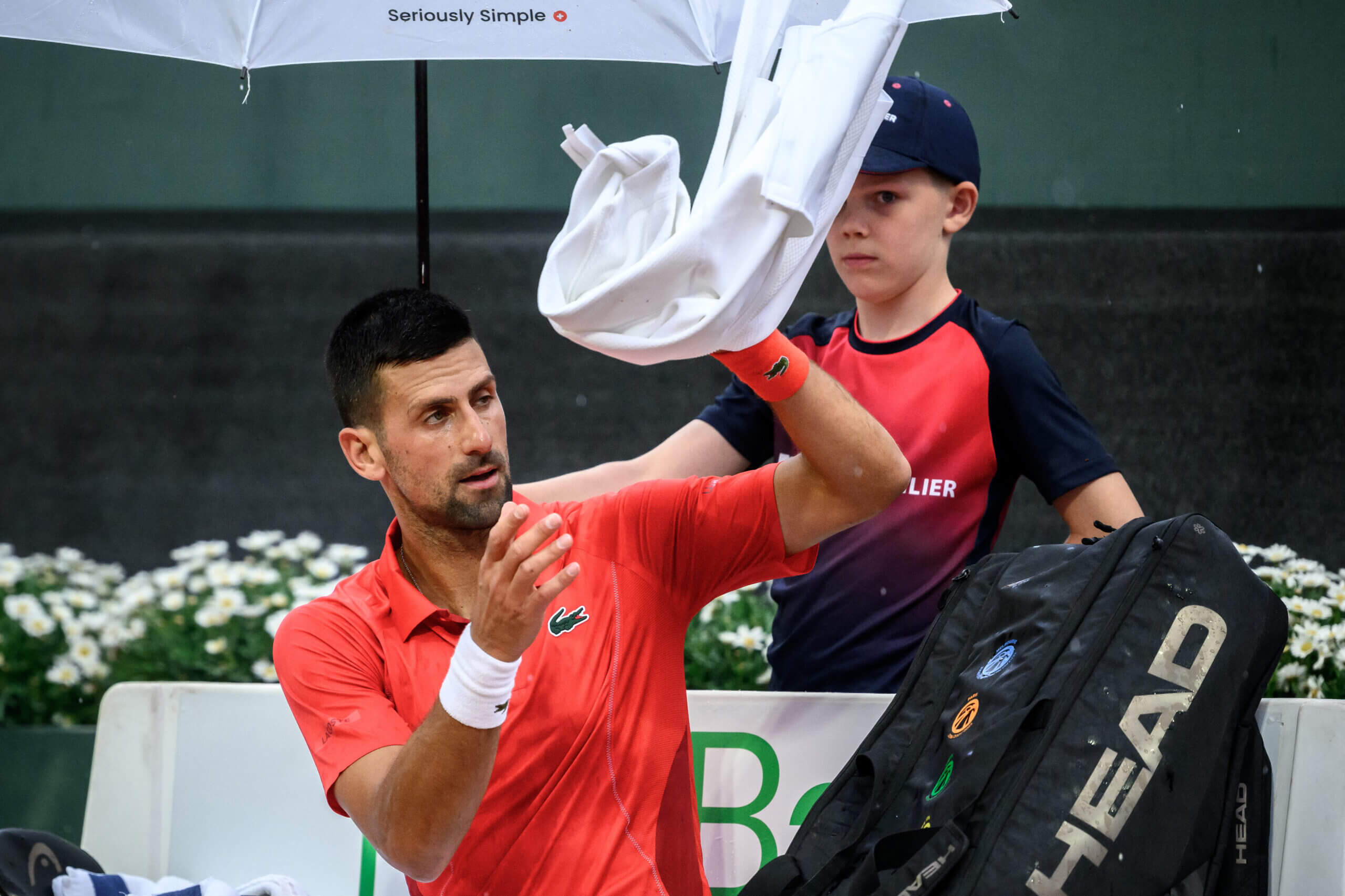 Djokovic sick on court during Geneva Open loss to Machac