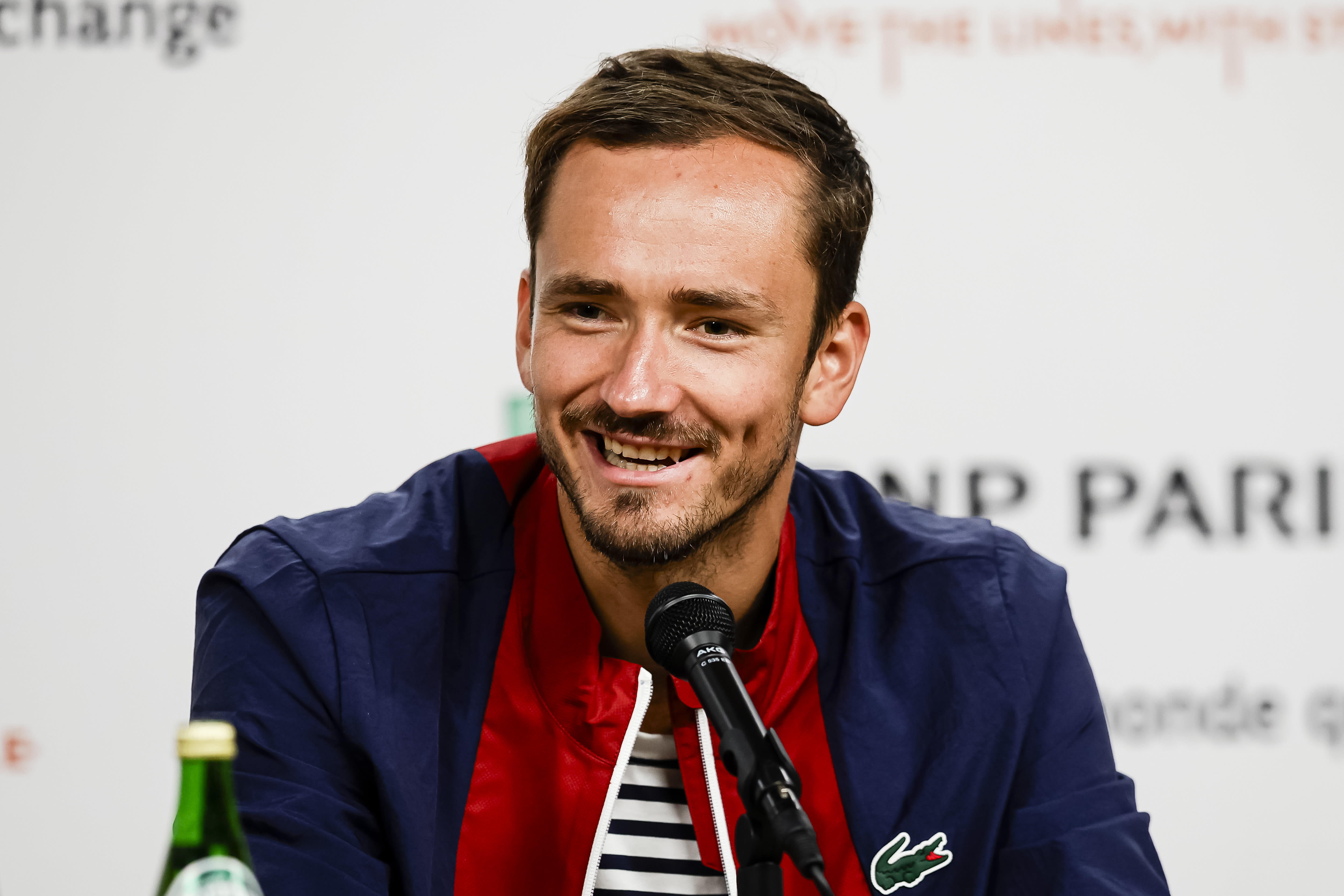 Daniil Medvedev helps christen tennis courts in Parisian suburbs that were named for him | Tennis.com