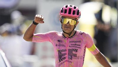 Espectacular victoria de Carapaz en el Tour en el ataque sin piedad de Pogacar y Evenepoel a Vingegaard