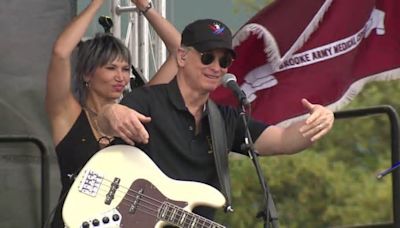 Gary Sinise Foundation and the Lt. Dan Band visit Military City, USA to give back