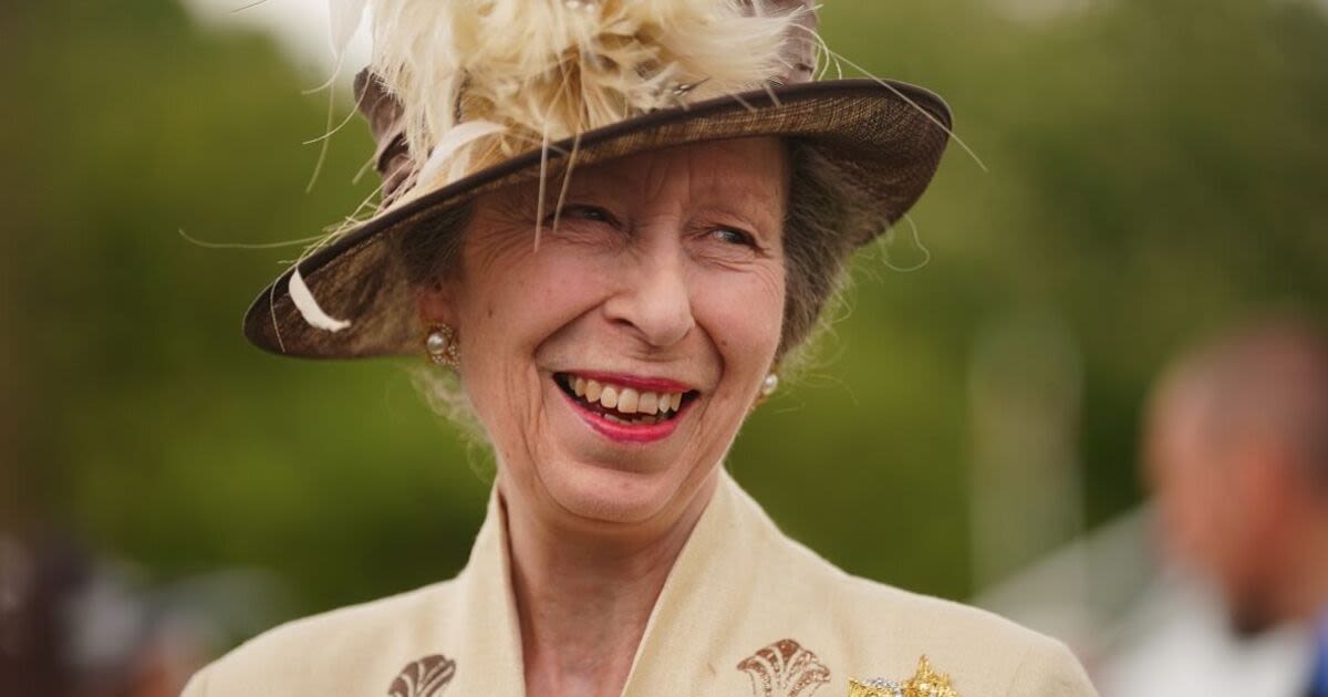 Anne wears 51-year-old gift worth £16,000 that Elizabeth adored