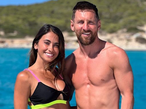 Antonela Roccuzzo adelantó los colores que serán tendencia en el verano con una selección de bikinis