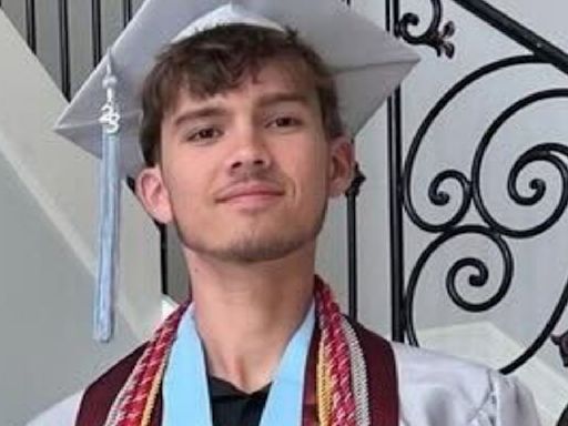 Who was Ethan Lawrence? 19-year-old Florida dad dies tragically after getting struck by a lightning while jogging