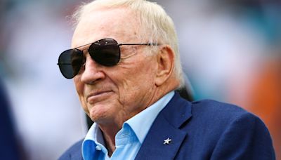 Judge gives Jerry Jones a key win in breach of contract case