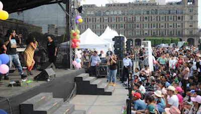 Cientos de niñas y niños celebran su día en el Zócalo