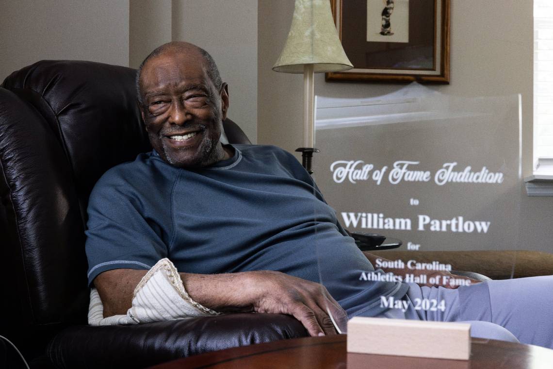 William Partlow, pioneering basketball coach and administrator, joins SC Hall of Fame