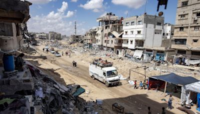 "No hay lugar seguro": los palestinos huyen de Rafah sin saber qué vendrá después