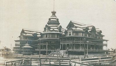 How Galveston's first great beach hotel went down in flames