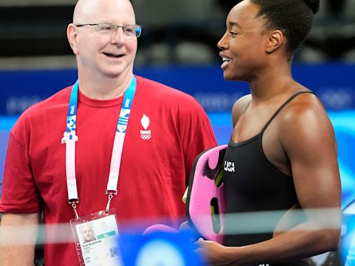 Swimming-Coach Bowman fulfils promise as Marchand claims unprecedented double