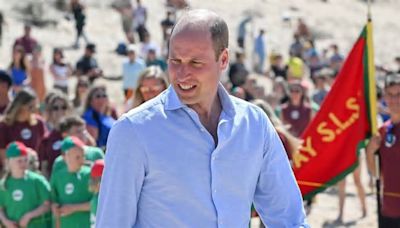 El príncipe Guillermo, el tercero en discordia: todo sonrisas en medio del revuelo de la visita de su hermano Harry