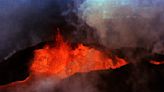 Hawaii's Big Island gets warning as huge volcano rumbles