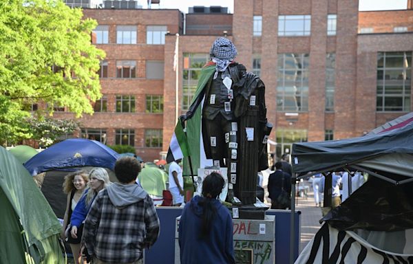 Fact Check: A George Washington Statue at GWU Was Allegedly Defaced by Pro-Palestinian Protesters. Here's the Evidence