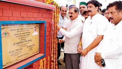 Himachal CM lays stone of 10 MW solar power project at Kutlehar