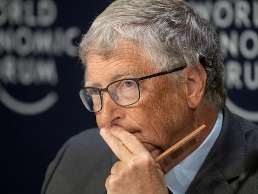 Bill Gates predice el futuro de la educación: Qué es mejor, estudiar virtual o presencial