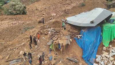 Heavy rain halts search for 30 people still missing after Indonesian landslide